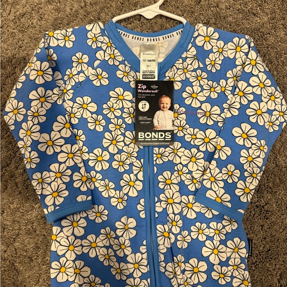 NWT Bonds Zip Wondersuit Size 12-18 Months - Picture 2 of 5